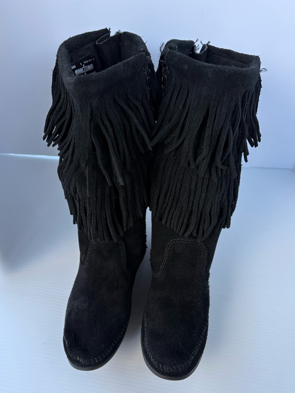 Minnetonka 3-Layer Fringe Suede Boots – Black, Size 9